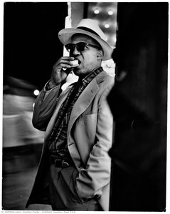 Untitled, Harlem, New York — Gordon Parks