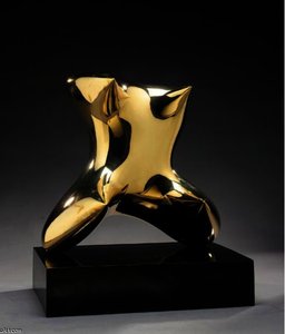 Torse Pointu — Henry Moore