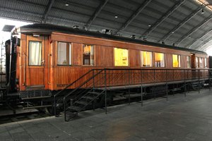 Saloon Car Zz-307-exterior — Museo Del Ferrocarril De Madrid