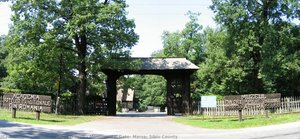 Monumental Gate, Marsa, Sibiu County — Traian Bilțiu Dăncuş