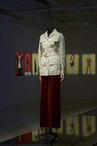 Safari Look, Yves Saint Laurent Vintage — Yves Saint Laurent