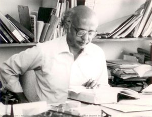 Prof.govind Swarup Desk — Tata Institute Of Fundamental Research (tifr)