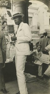 Havana Citizen / Citizen In Downtown Havana — ووكر إيفانز