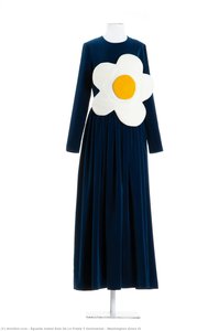 Washington Dress Iii — Águeda Isabel Ruiz De La Prada Y Sentmenat