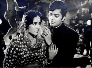 Murad With Shamim Ara On The Set Of Film Janan E Aarzoo (1968). — The Citizens Archive Of Pakistan (cap)