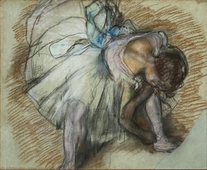 Danzatrice Che Si Sistema La Scarpa — Hilaire-germain-edgar Degas