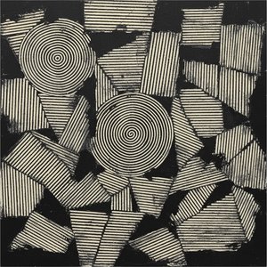 Echi Frammentati In Monocromo: Uno Studio Singolare Di Ombre Geometriche Ritmiche — Laurent Fabre