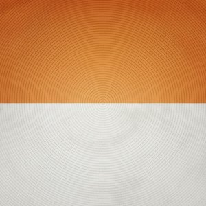 Risonanza Eterea In Ocra E Pietra: Un Monolito Geometrico Meditativo