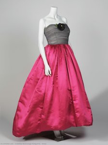 Šaty — Cristóbal Balenciaga Eizaguirre