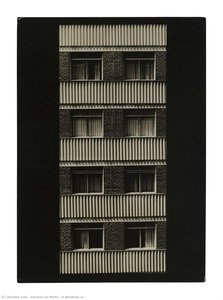 8 Windows Or — German De Mello