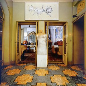 Boschi Di Stefano Home: Entrance — Gabriele Carelli