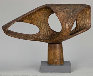 Prototyyppi 'siipikarhu' — Barbara Hepworth