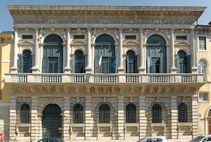 Palazzo Bevilacqua — Michele Sanmicheli