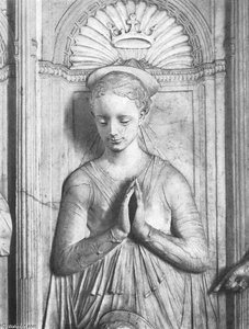 Madonna (detail) — Mino Da Fiesole