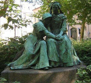 Statue Situee A La Place Maginot — Paul Dubois