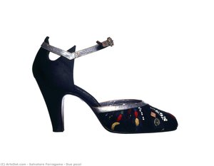 Due Pezzi — Salvatore Ferragamo
