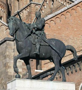 Reiterstandbild Des Gattamelata (8) — Donatello