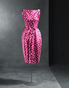 Dress — Kristobalas Balenciagas Eizagiris