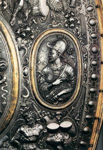 Shield For Francesco I De' Medici (detail) (10) — Benvenuto Cellini