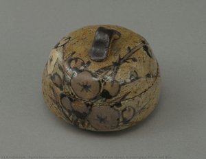 Incense Container With Design Of Plum Sprays In Underglaze Brown And Blue — Ogata Kenzan