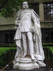 Kaiser Wilhelm I — Gustav Heinrich Eberlein