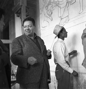 Diego Rivera Pintando El Mural — Leo Matiz