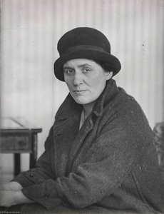 Porträt Von Anna Wickham — Berenice Abbott
