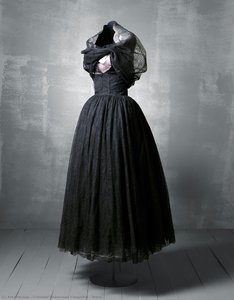Dress — Kristobalas Balenciagas Eizagiris