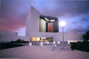Mugar Memorial Library