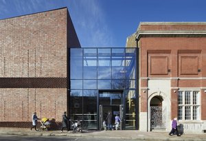 Plumstead Library