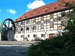 Stadtische Kunstsammlungen