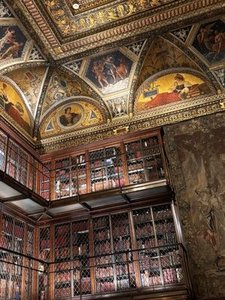 Hampden-Booth Theatre Library