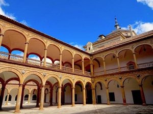 Hospital Tavera