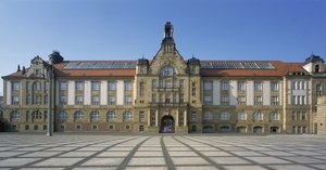 Stadtische Kunstsammlungen